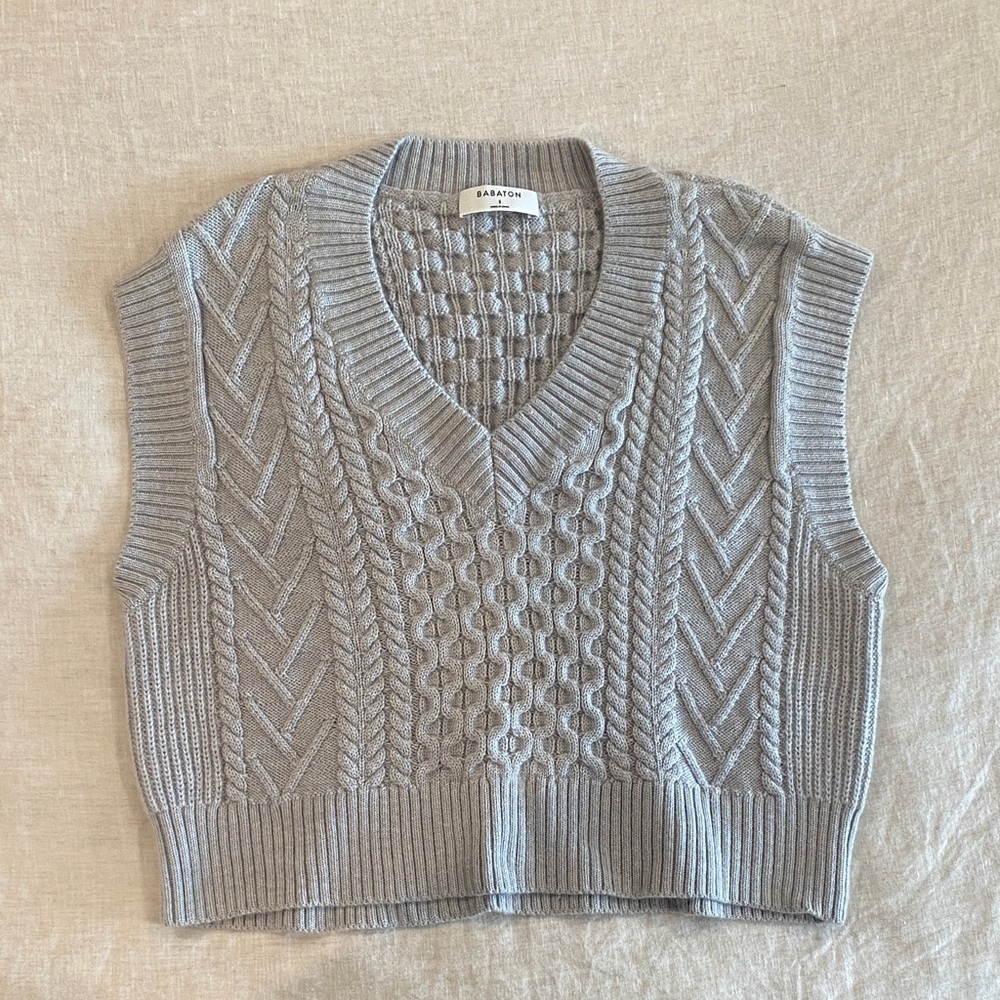 Aritzia Babaton 100% Merino Wool Grey Cable-Knit V-Neck Sweater Vest